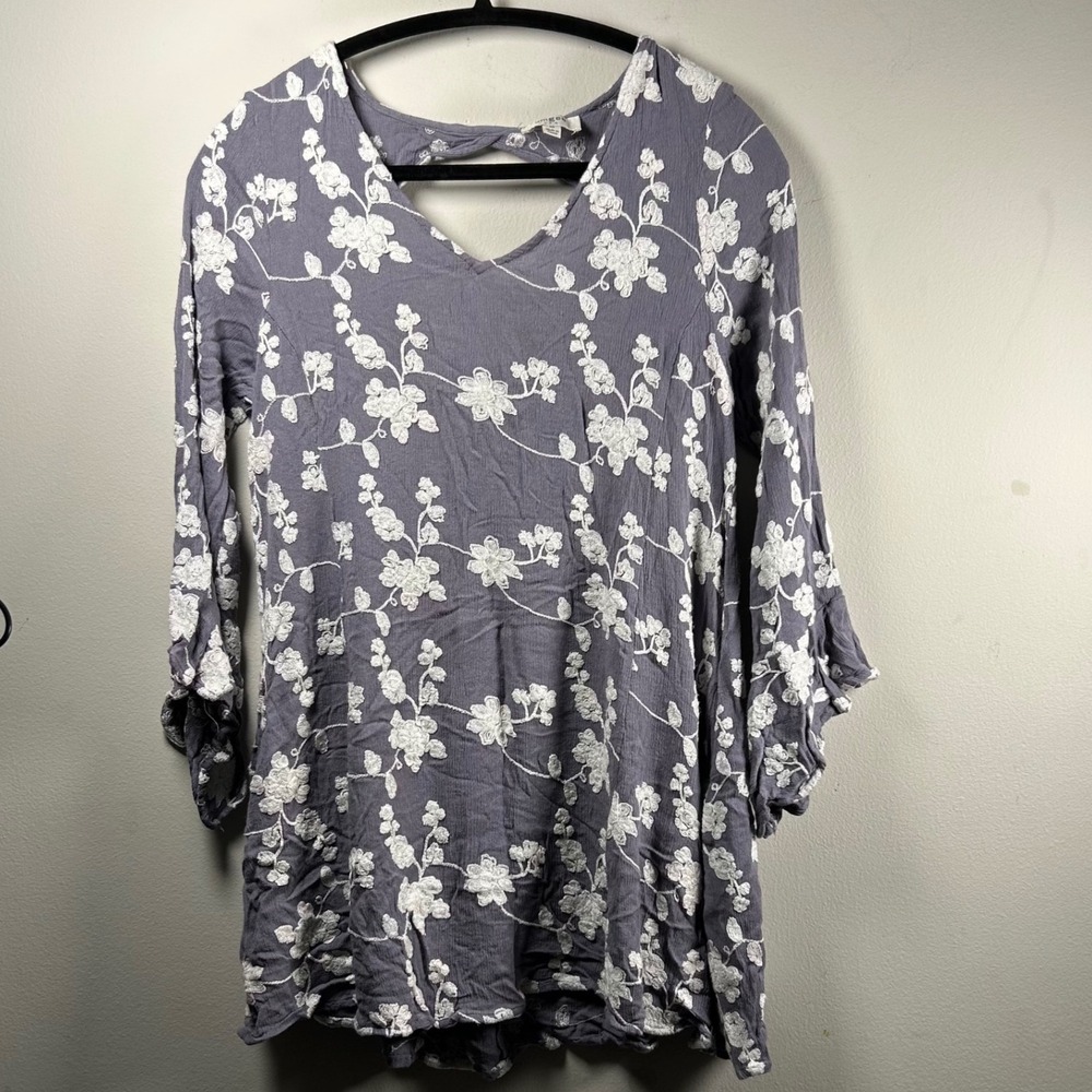 Umgee Tunic Top Womens Medium Purple Modern Floral Embroidered Bell Sleeve BOHO